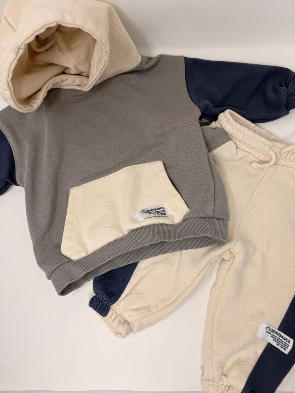 Zara Baby Colorblock Sweat Set 18–24M, Neutral Hoodie & Jogger Set
